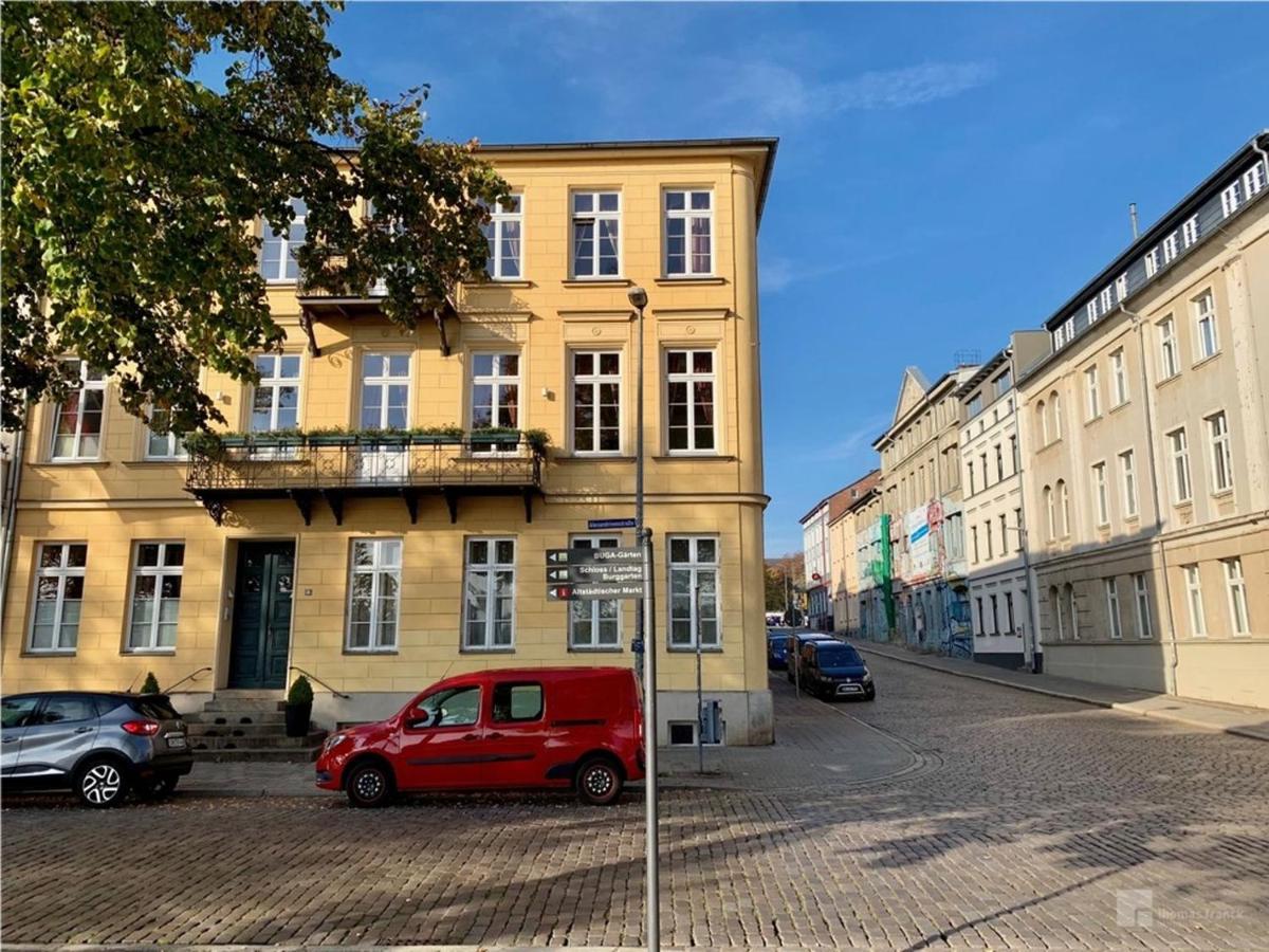 Das Ferienapartment Alexandrine Direkt Am Pfaffenteich Mit Eigenem Parkplatz Шверін Екстер'єр фото